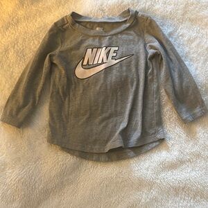 Nike Kids Long Sleeve Gray Tee
